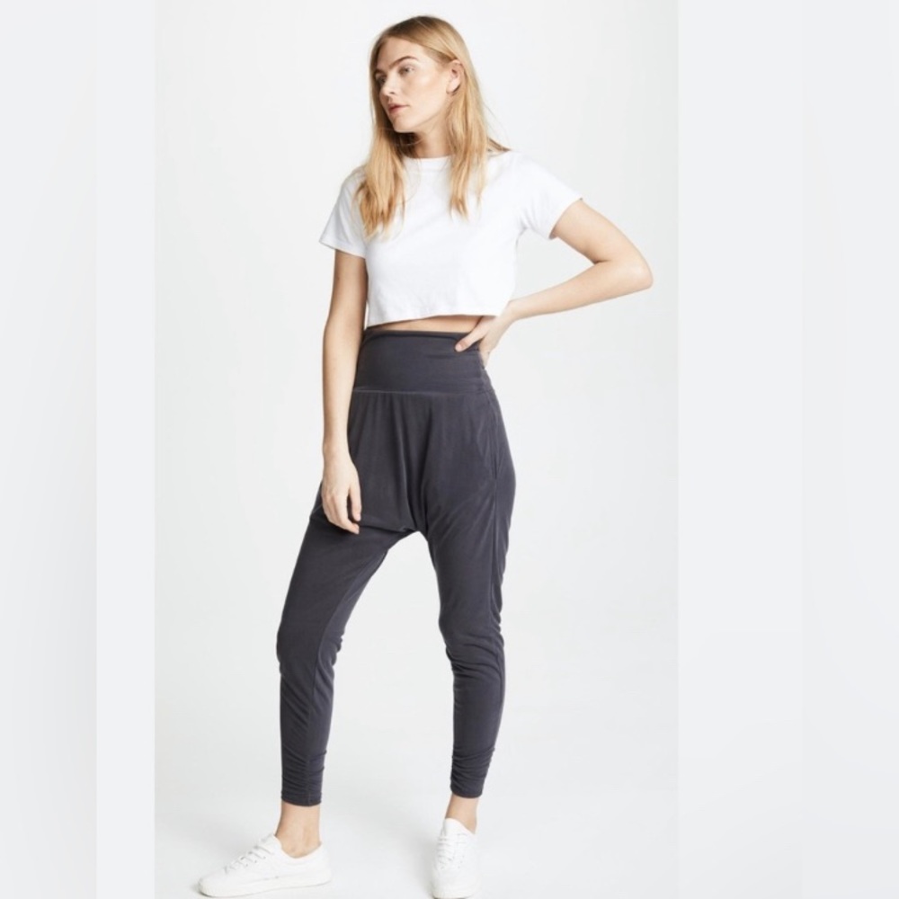 NWT FREE PEOPLE MOVEMENT GREY HAREM JOGGERS SIZE MEDIUM